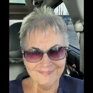 Meet your Posher, Diane